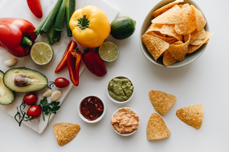 Queso dip with nachos